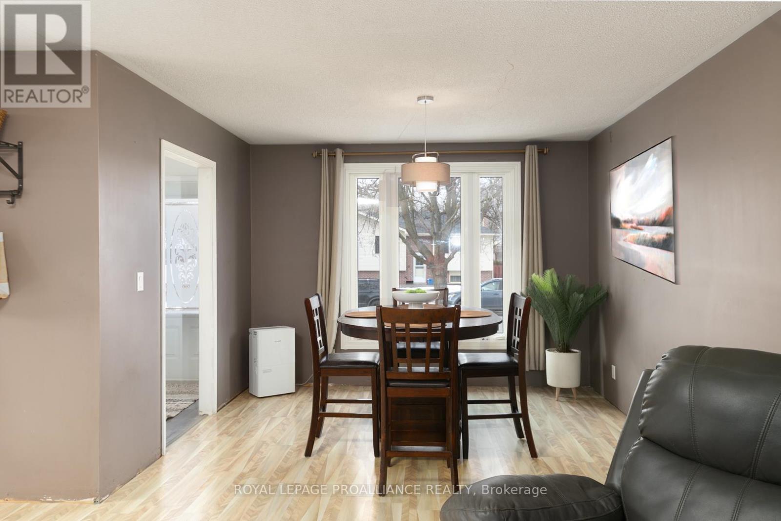 43 Alnet Drive, Belleville, Ontario  K8P 4W3 - Photo 6 - X12748738