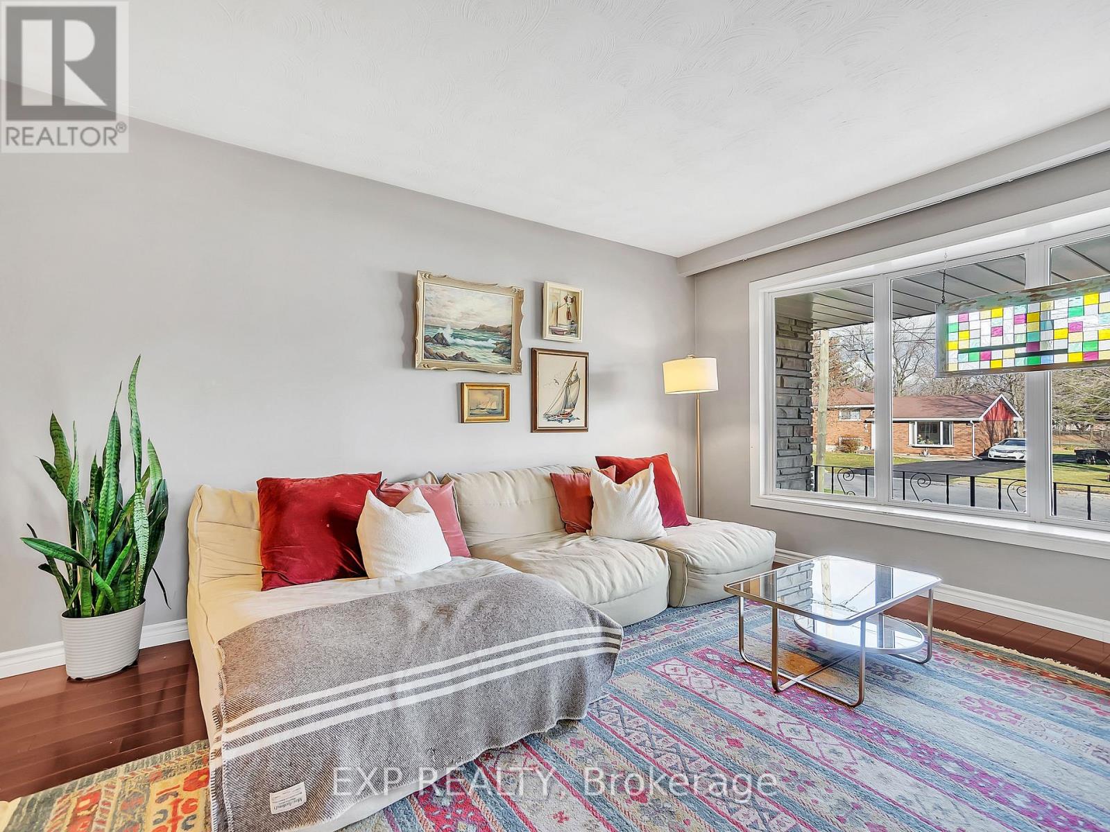 16 Applewood Drive, Belleville, Ontario  K8P 4E2 - Photo 11 - X12748850