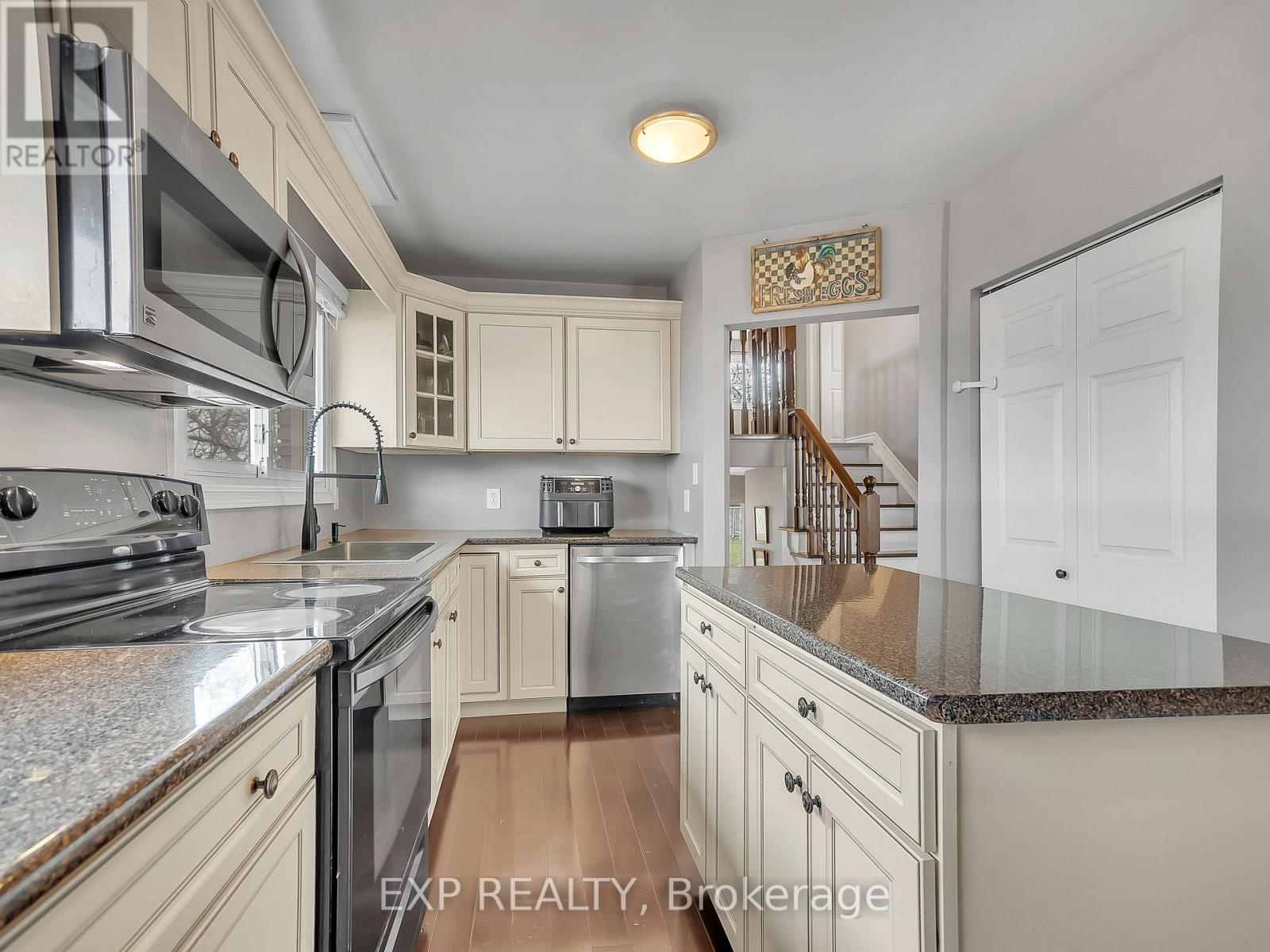 16 Applewood Drive, Belleville, Ontario  K8P 4E2 - Photo 19 - X12748850