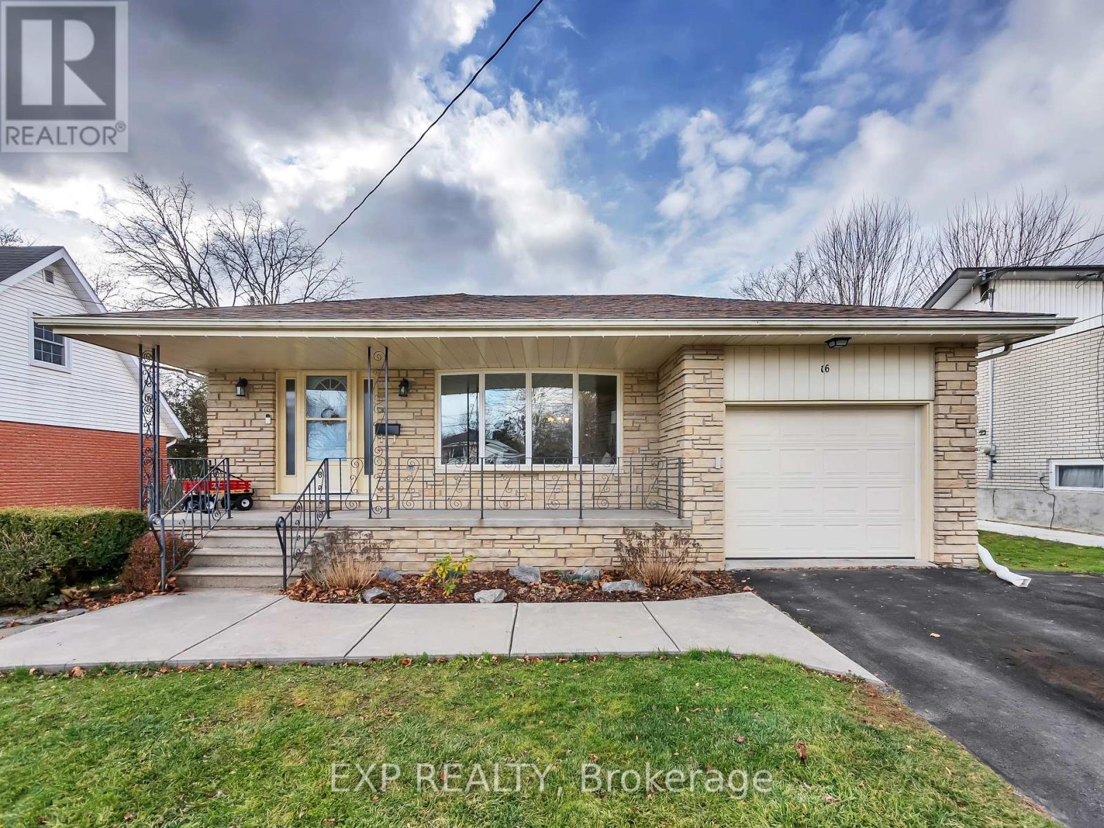 16 Applewood Drive, Belleville, Ontario  K8P 4E2 - Photo 6 - X12748850