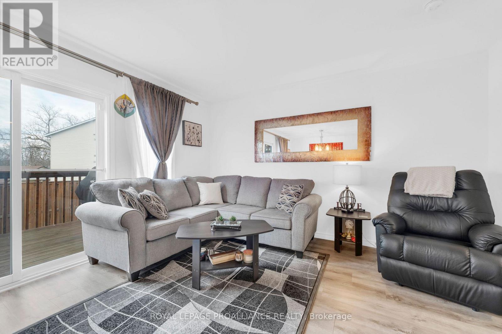 37 - 35 Albion Street, Belleville, Ontario  K8N 5Y8 - Photo 4 - X12749346