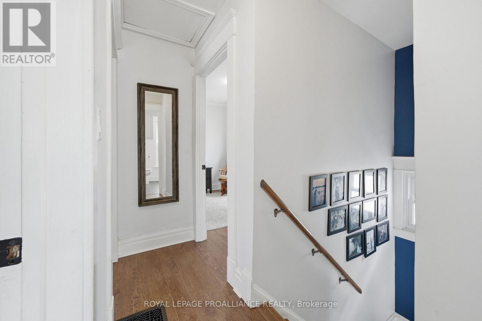 11 Cedar Street, Belleville, Ontario  K8P 3L8 - Photo 19 - X12749352