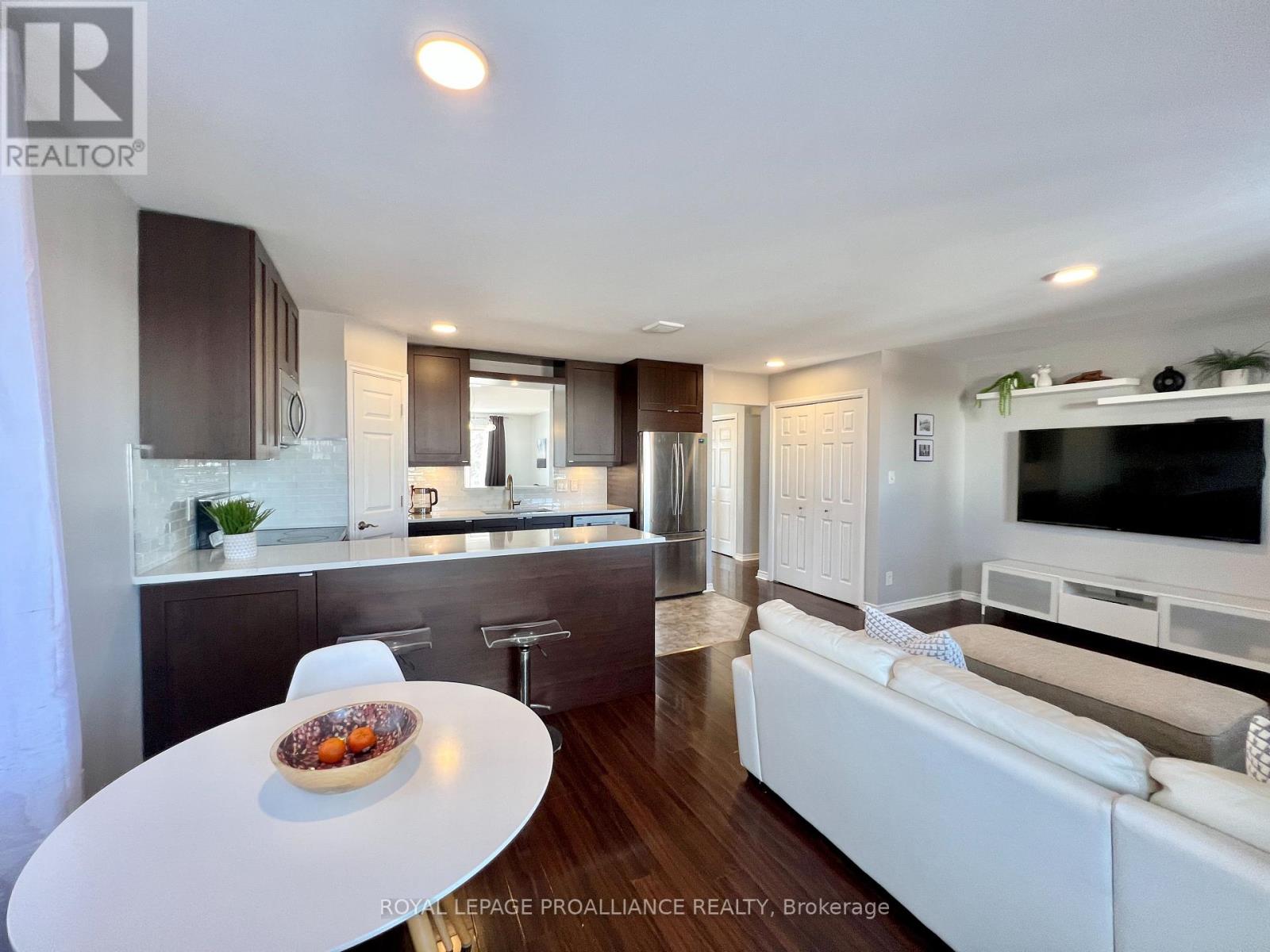 28 Oak Ridge Boulevard, Belleville, Ontario  K8N 5W1 - Photo 16 - X12750782