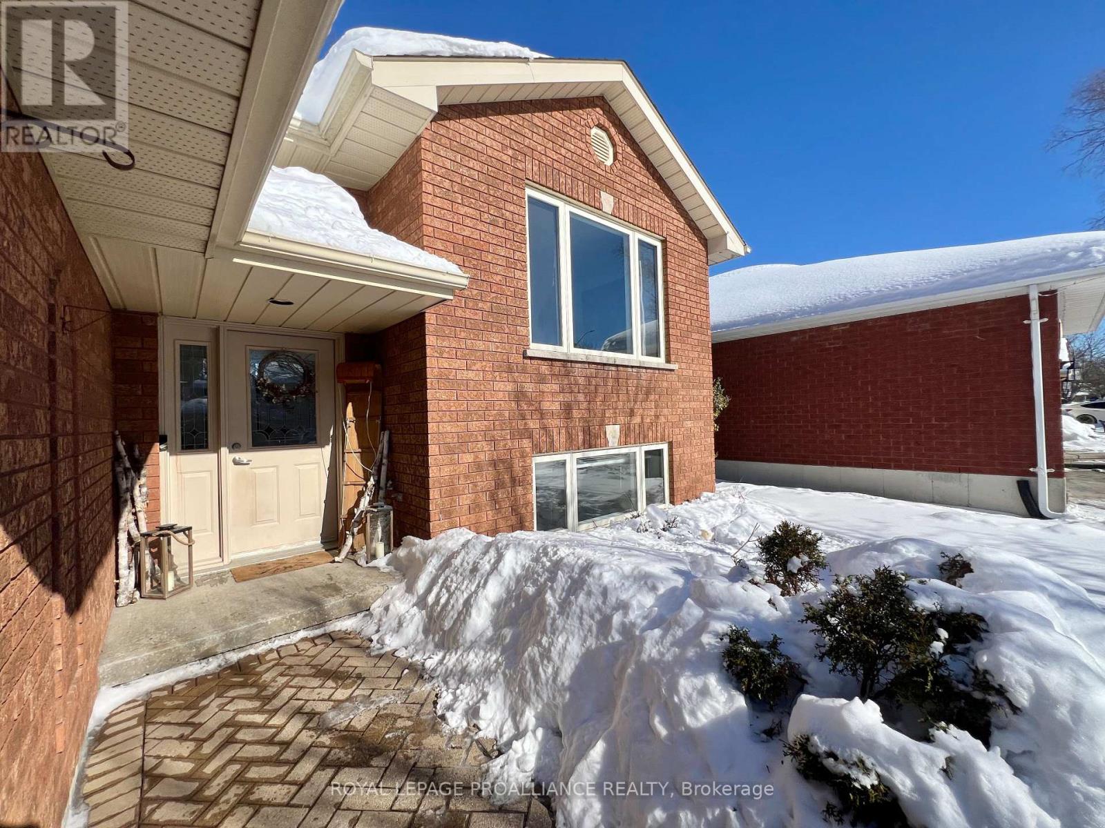 28 Oak Ridge Boulevard, Belleville, Ontario  K8N 5W1 - Photo 7 - X12750782