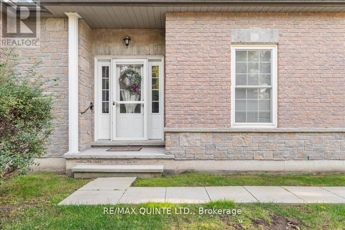 23 - 1 Rosemary Court, Prince Edward County, Ontario  K0K 2T0 - Photo 4 - X12753682