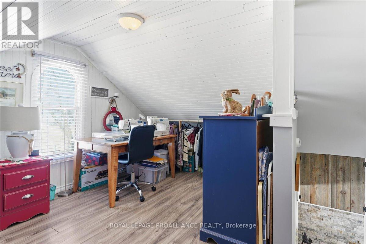 880 North Big Island Road, Prince Edward County, Ontario  K0K 1W0 - Photo 25 - X12754322