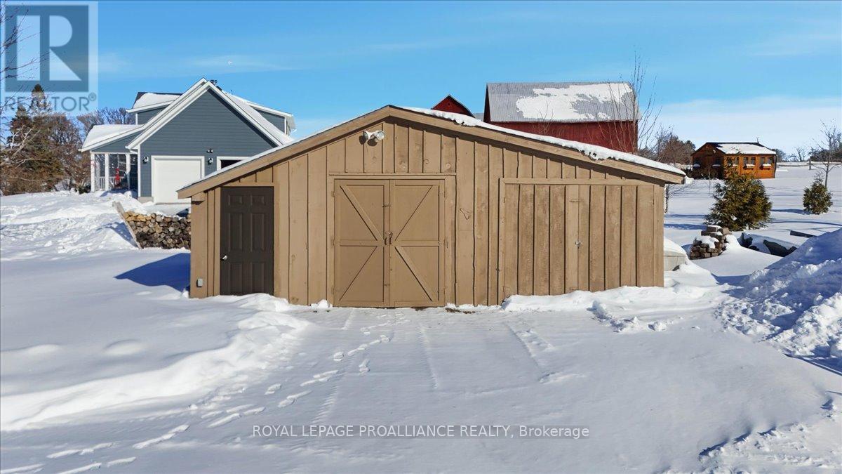 880 North Big Island Road, Prince Edward County, Ontario  K0K 1W0 - Photo 30 - X12754322