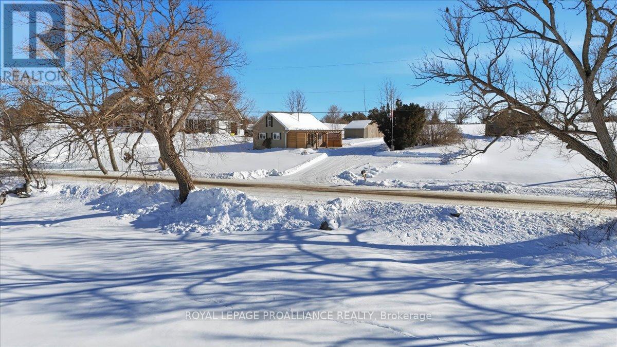 880 North Big Island Road, Prince Edward County, Ontario  K0K 1W0 - Photo 33 - X12754322