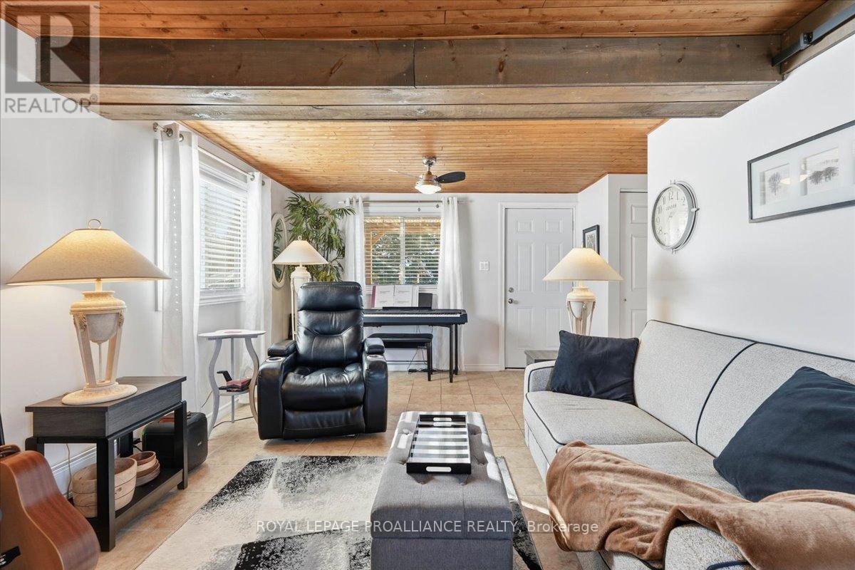 880 North Big Island Road, Prince Edward County, Ontario  K0K 1W0 - Photo 4 - X12754322