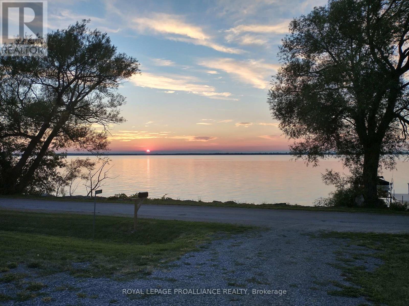 880 North Big Island Road, Prince Edward County, Ontario  K0K 1W0 - Photo 40 - X12754322