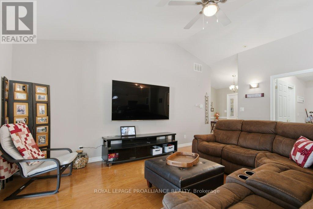 51 Applewood Drive, Brighton, Ontario  K0K 1H0 - Photo 7 - X12754924