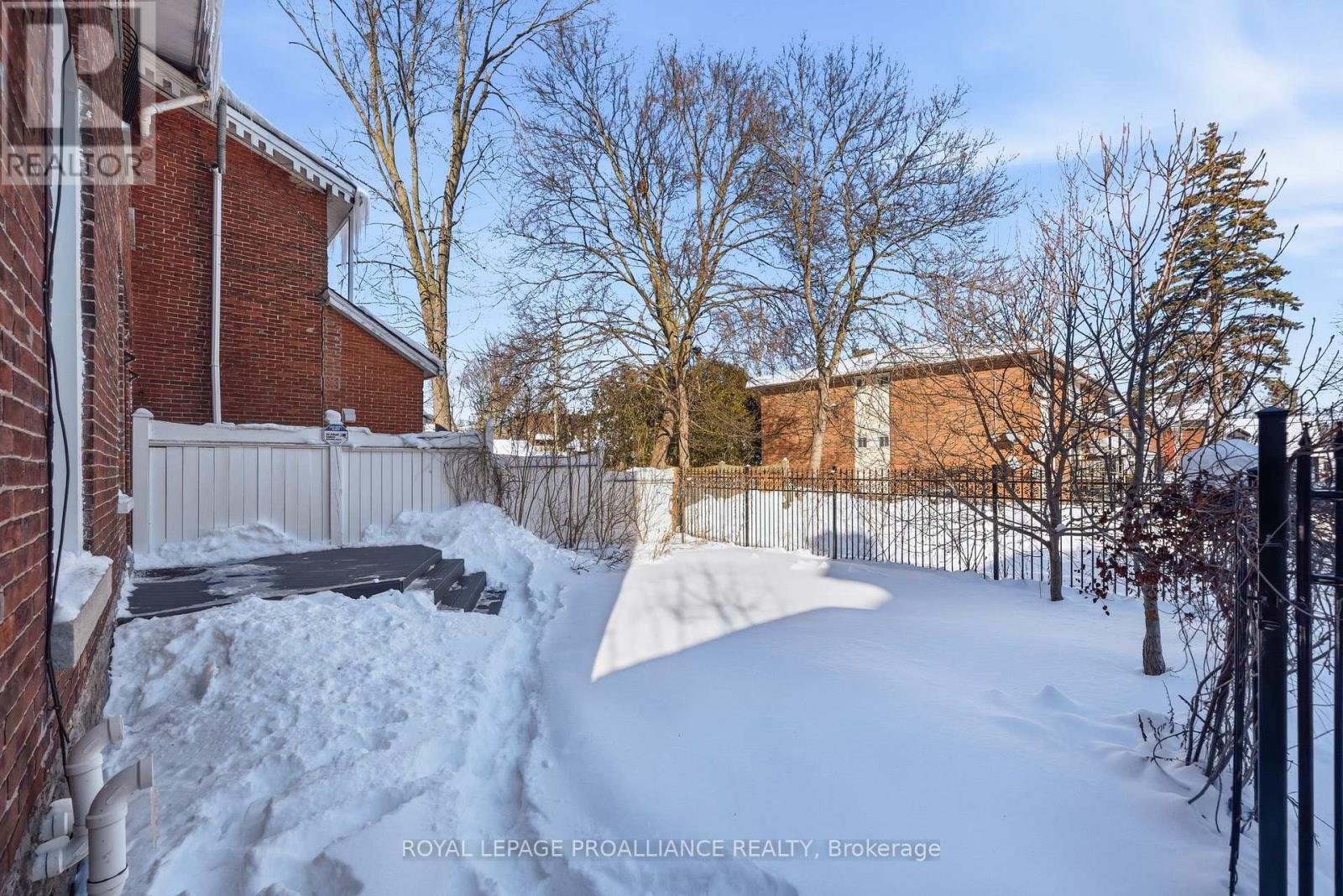 219 Charles Street, Belleville, Ontario  K8N 3M3 - Photo 10 - X12757704