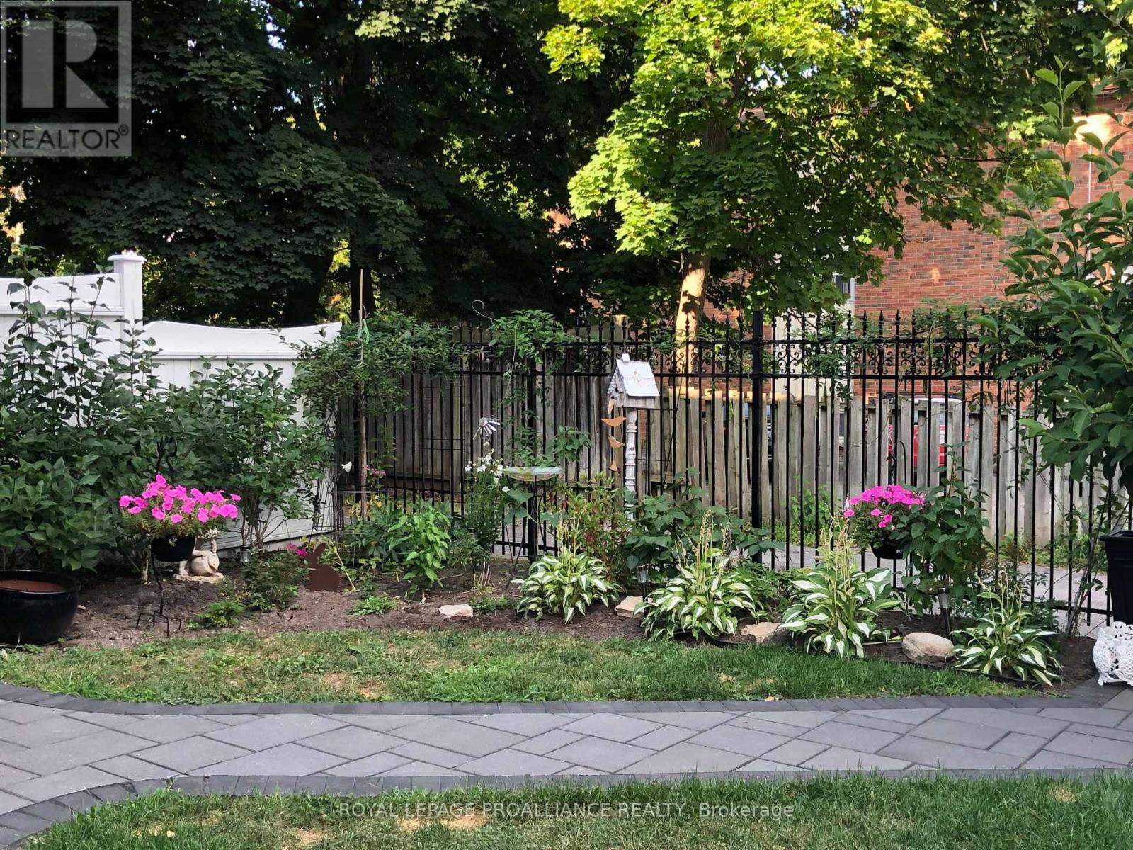 219 Charles Street, Belleville, Ontario  K8N 3M3 - Photo 13 - X12757704