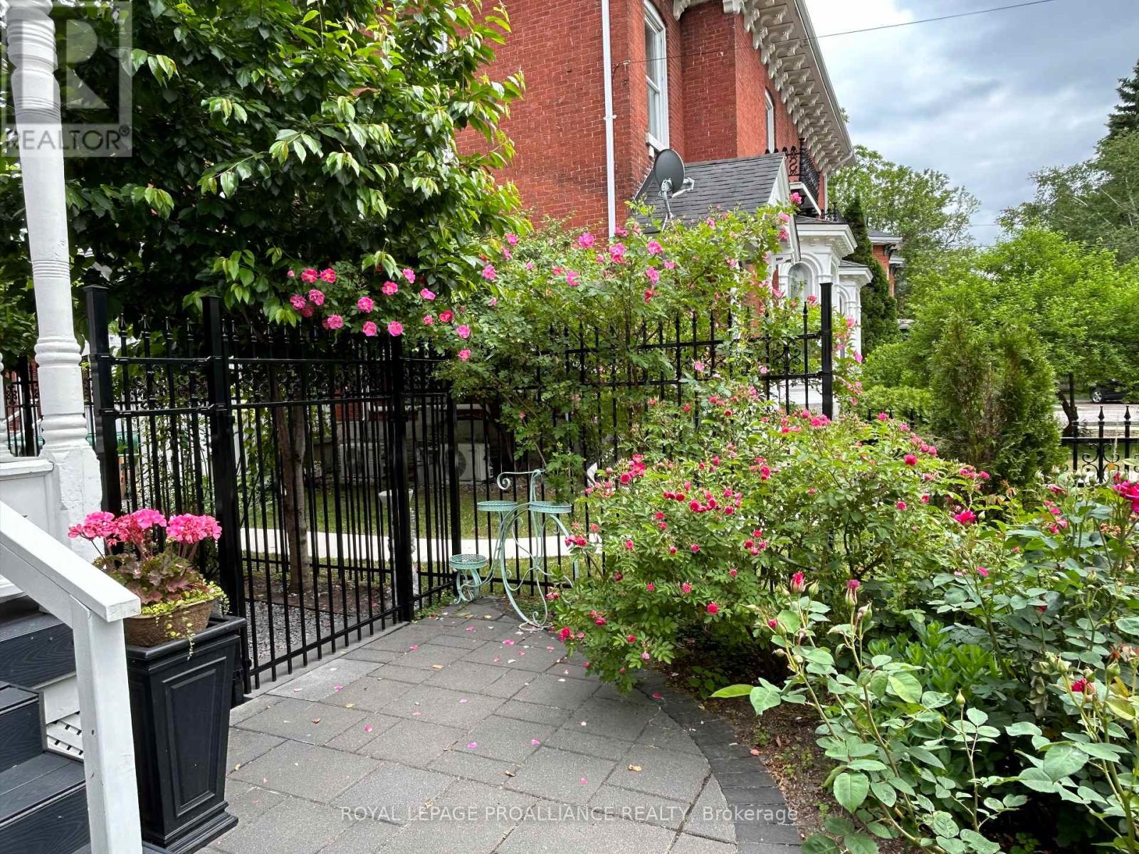 219 Charles Street, Belleville, Ontario  K8N 3M3 - Photo 14 - X12757704