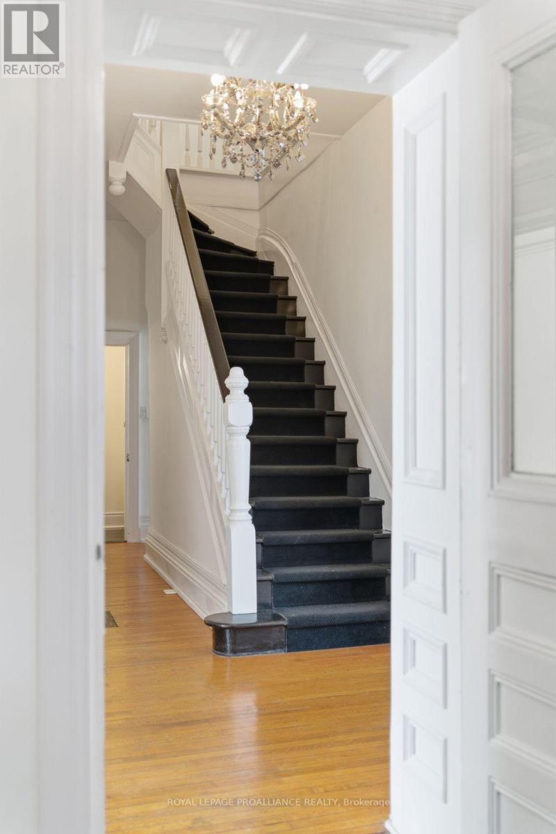 219 Charles Street, Belleville, Ontario  K8N 3M3 - Photo 18 - X12757704