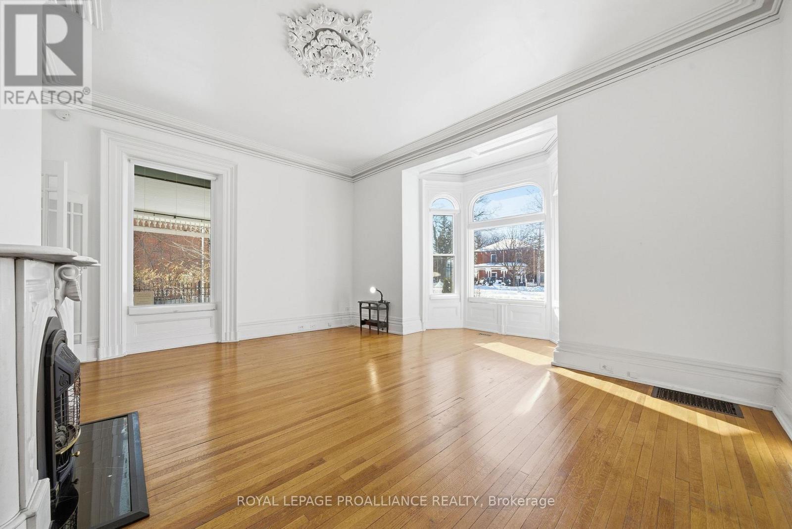 219 Charles Street, Belleville, Ontario  K8N 3M3 - Photo 21 - X12757704