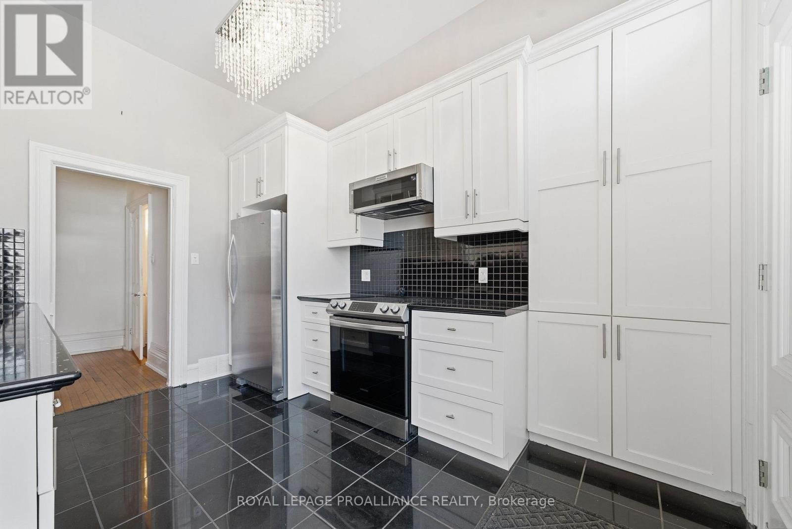 219 Charles Street, Belleville, Ontario  K8N 3M3 - Photo 26 - X12757704