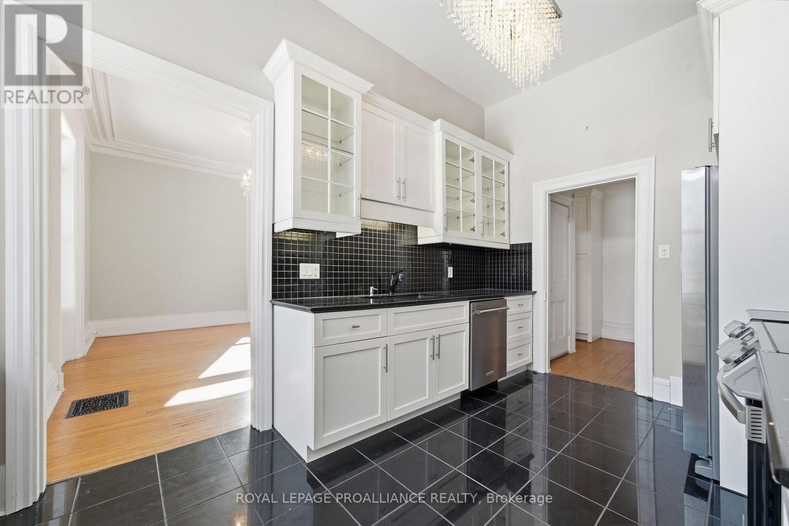 219 Charles Street, Belleville, Ontario  K8N 3M3 - Photo 28 - X12757704