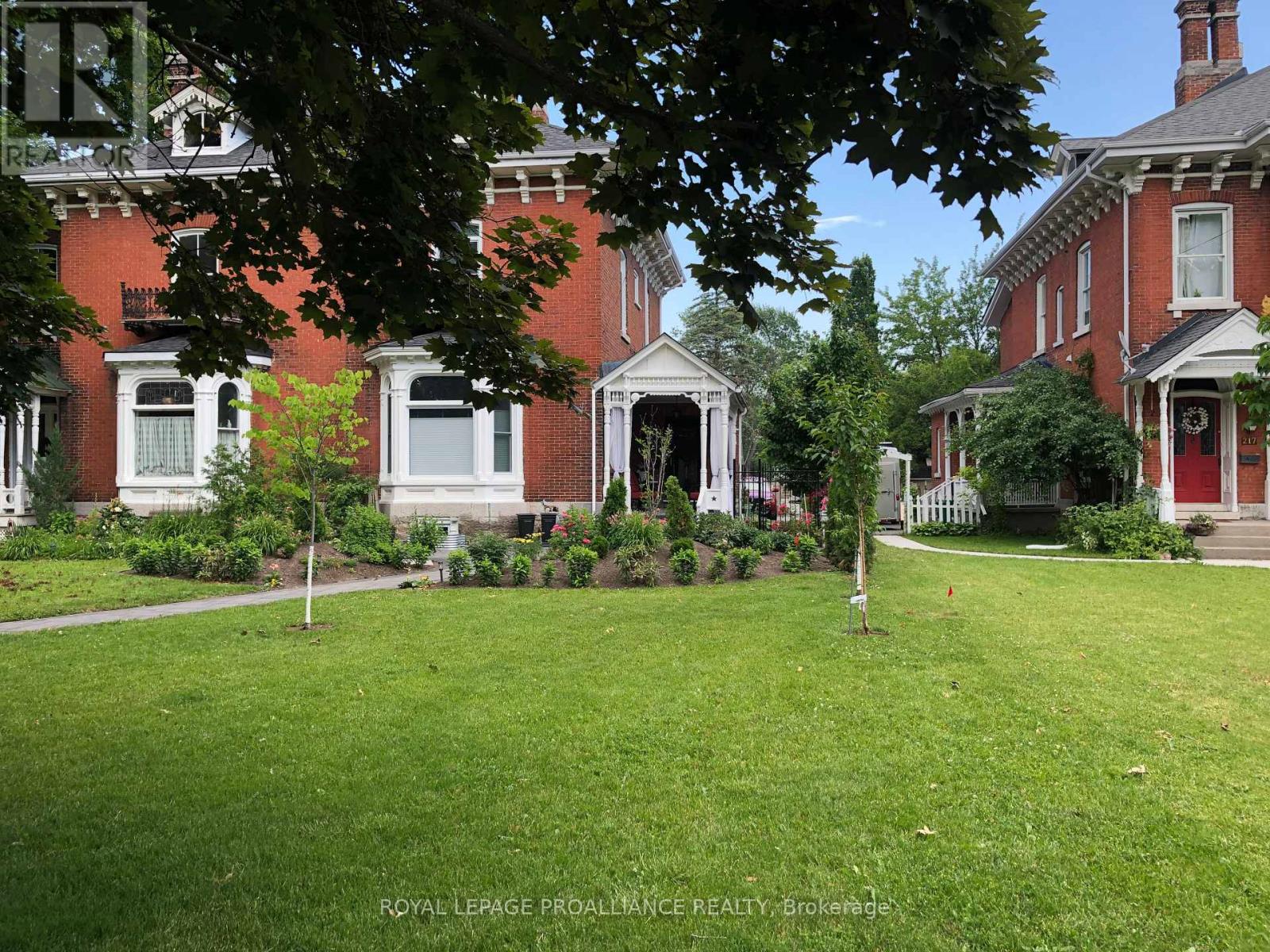 219 Charles Street, Belleville, Ontario  K8N 3M3 - Photo 3 - X12757704