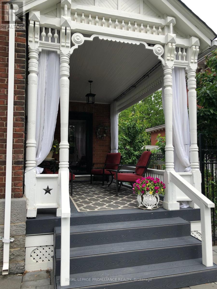 219 Charles Street, Belleville, Ontario  K8N 3M3 - Photo 5 - X12757704