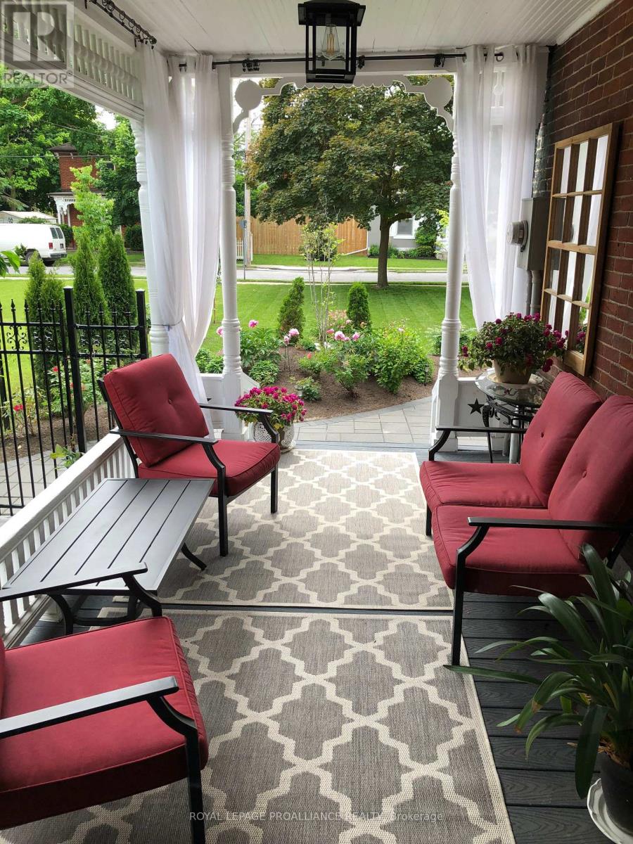 219 Charles Street, Belleville, Ontario  K8N 3M3 - Photo 6 - X12757704