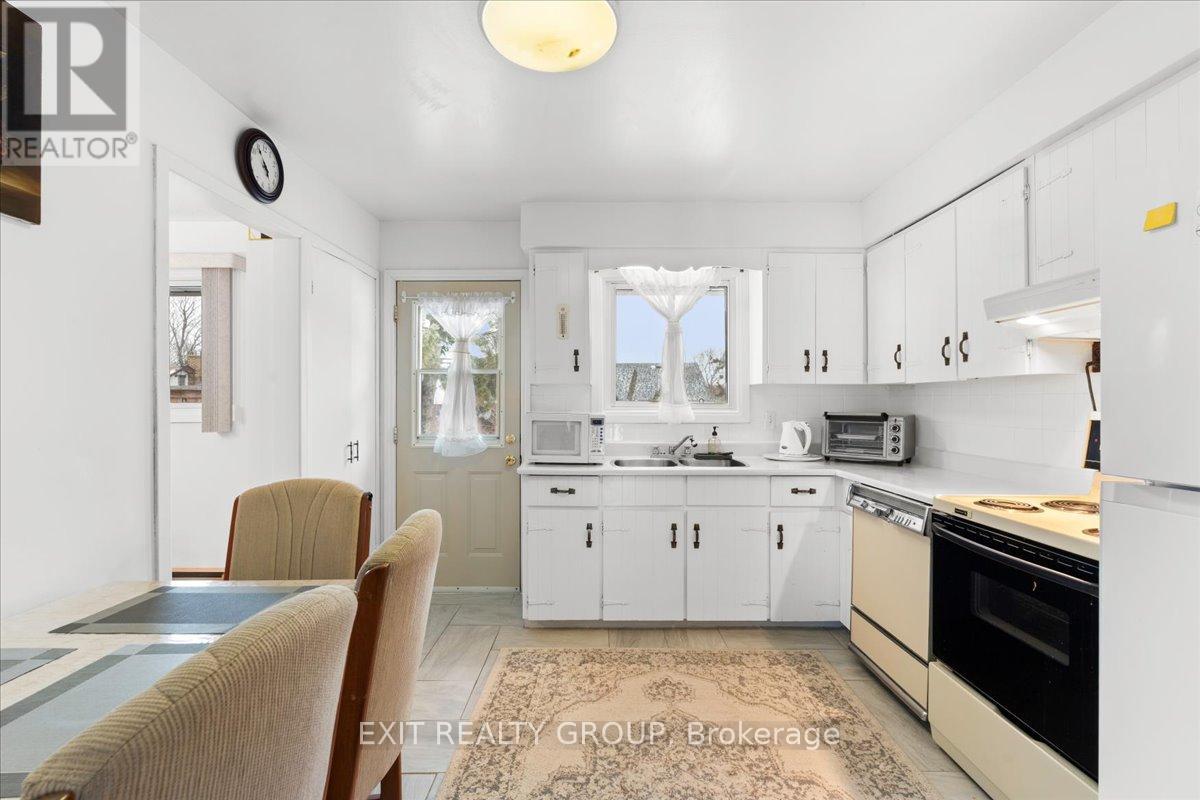 12 Chown Crescent, Belleville, Ontario  K8P 4P9 - Photo 12 - X12758218