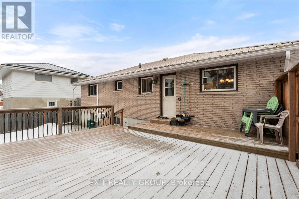 12 Chown Crescent, Belleville, Ontario  K8P 4P9 - Photo 34 - X12758218