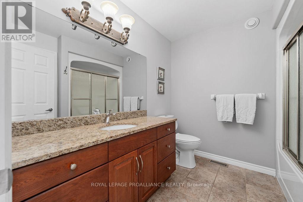 5 Simcoe Drive, Belleville, Ontario  K8N 0N7 - Photo 21 - X12759358