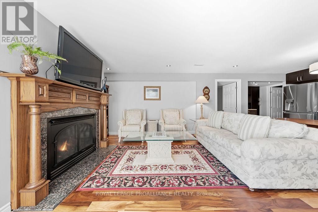 5 Simcoe Drive, Belleville, Ontario  K8N 0N7 - Photo 35 - X12759358