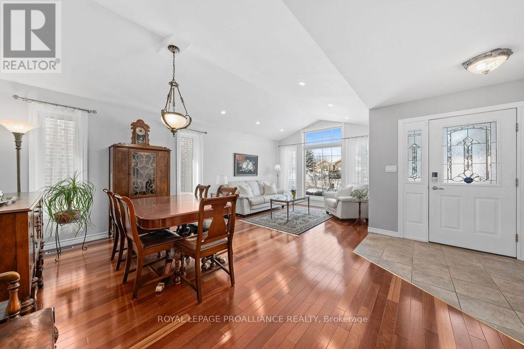 5 Simcoe Drive, Belleville, Ontario  K8N 0N7 - Photo 4 - X12759358