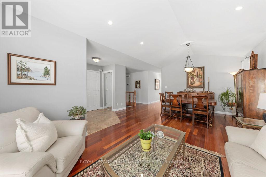 5 Simcoe Drive, Belleville, Ontario  K8N 0N7 - Photo 6 - X12759358