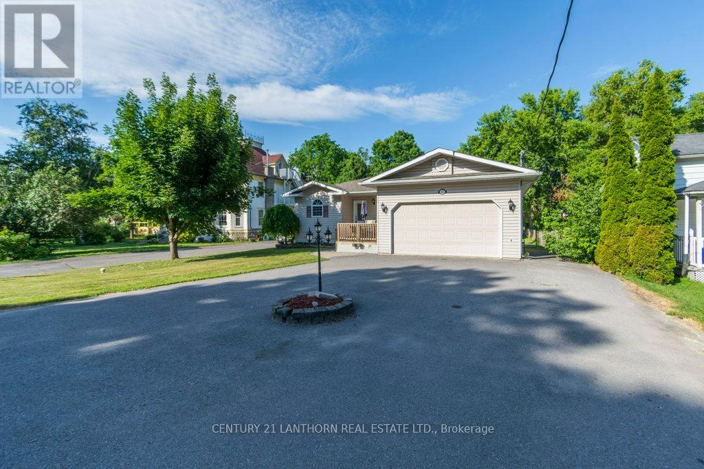 27 BURSTHALL STREET, Marmora and Lake, Ontario