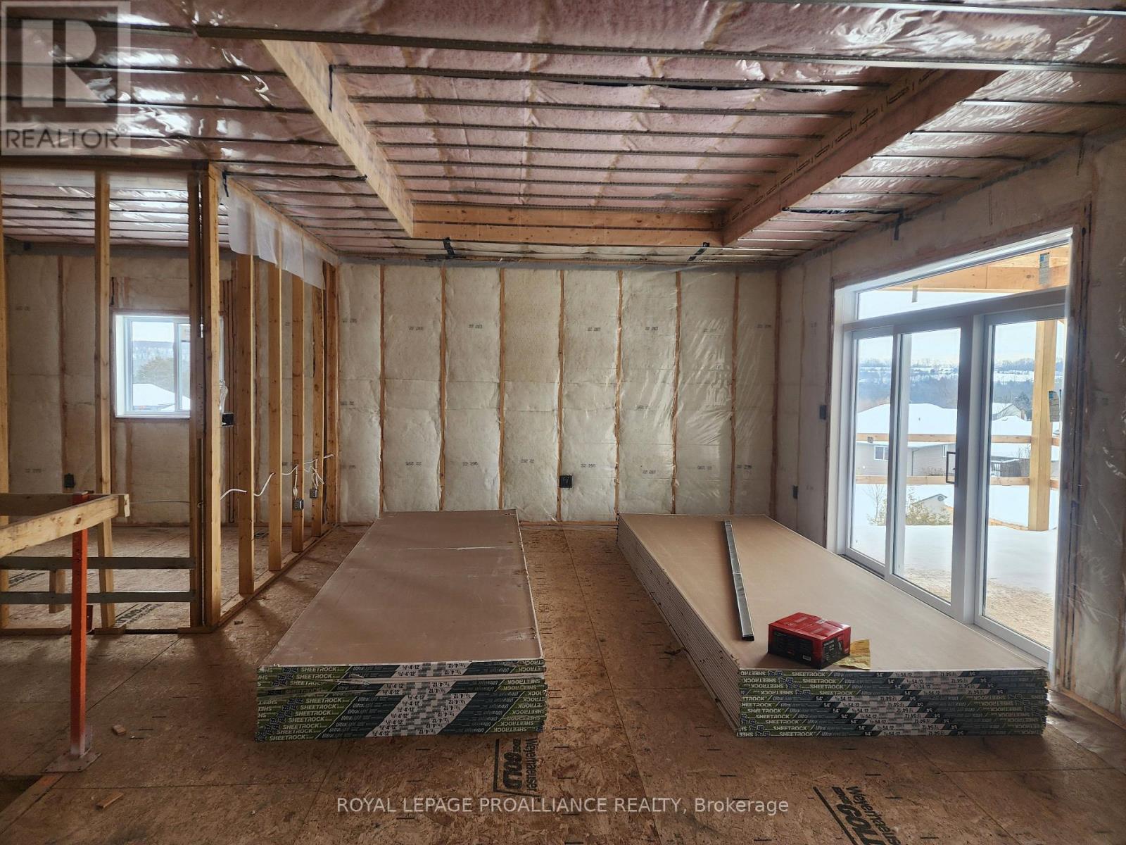 37 Rosewood Drive, Quinte West, Ontario  K0K 2C0 - Photo 3 - X12761424