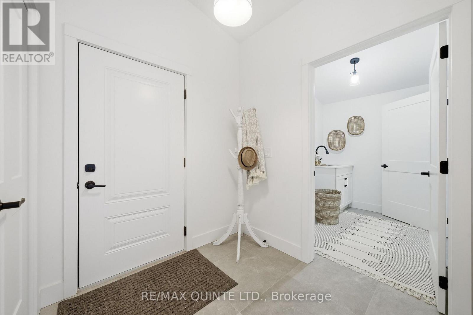 225 Mitchells Crossroad, Prince Edward County, Ontario  K0K 2T0 - Photo 10 - X12762330