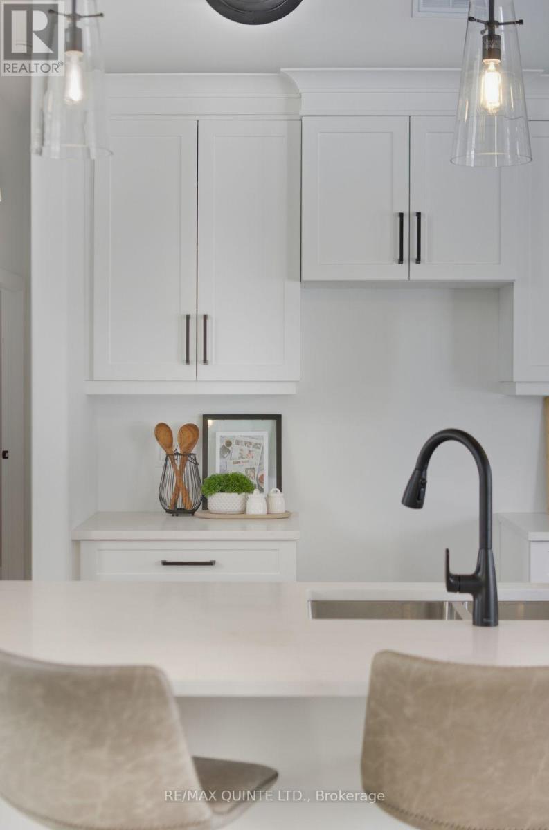 225 Mitchells Crossroad, Prince Edward County, Ontario  K0K 2T0 - Photo 20 - X12762330