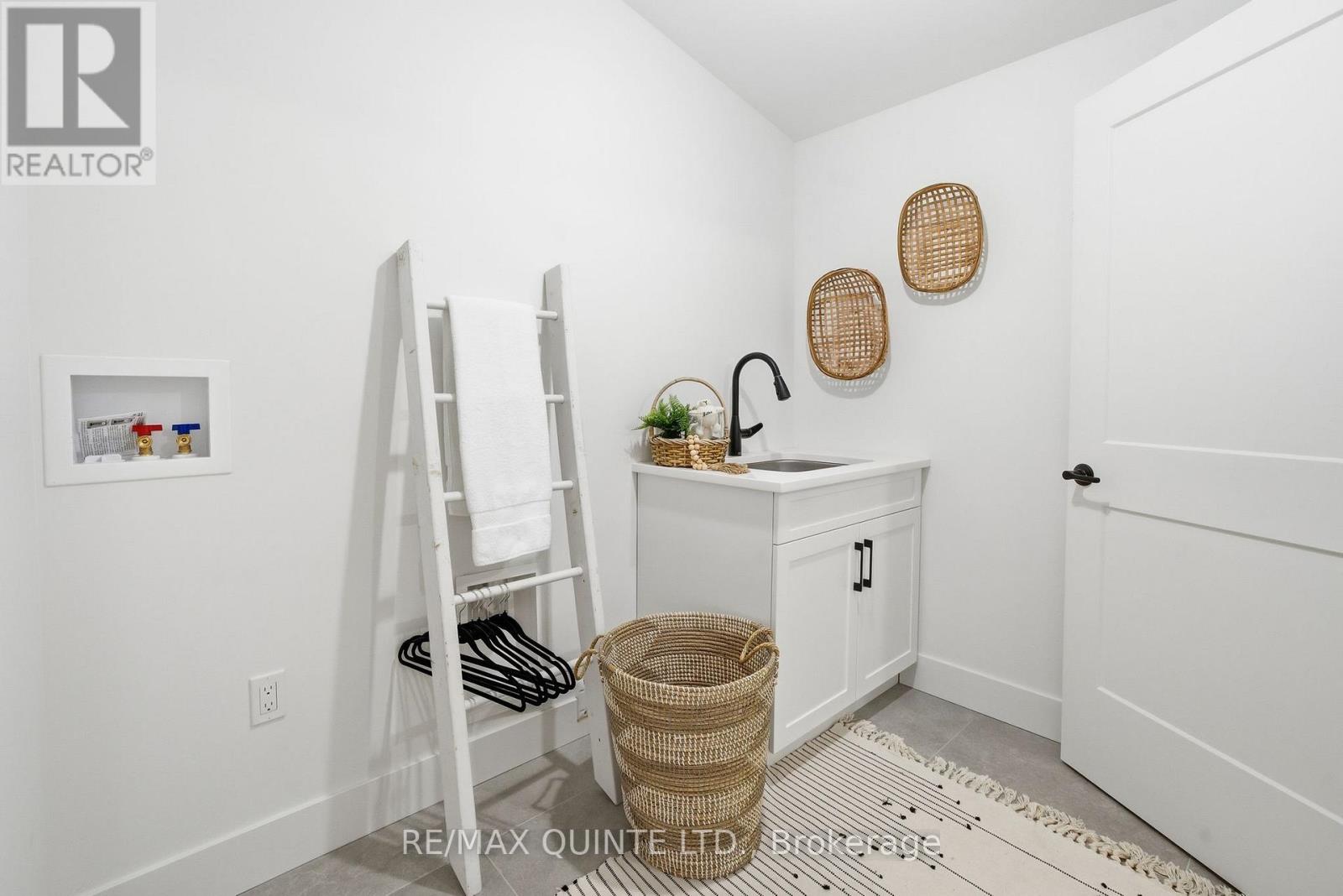 225 Mitchells Crossroad, Prince Edward County, Ontario  K0K 2T0 - Photo 42 - X12762330