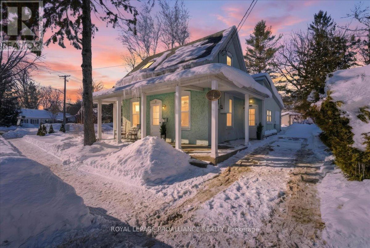 17 KING STREET, Prince Edward County, Ontario