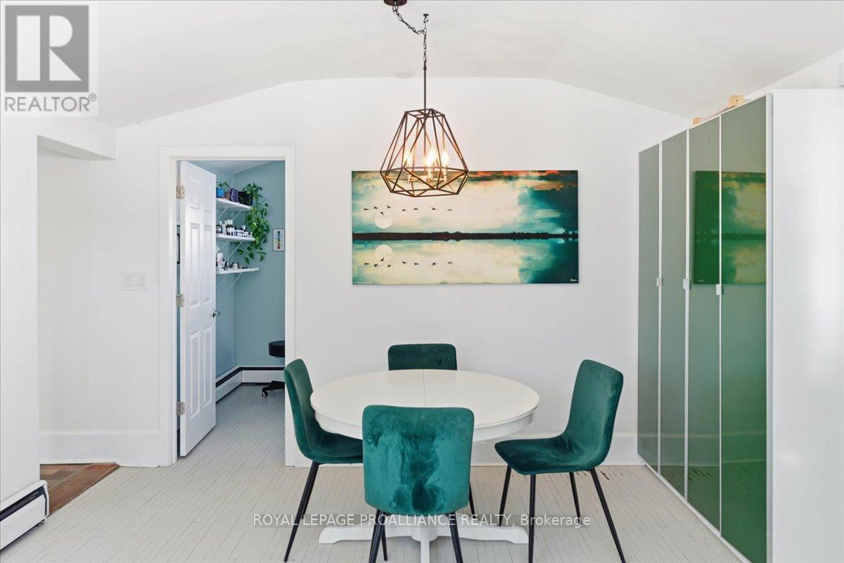 17 King Street, Prince Edward County, Ontario  K0K 2T0 - Photo 14 - X12763532