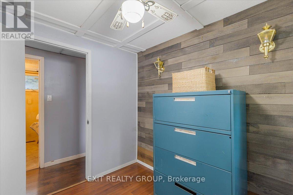 82 Outlet Road, Prince Edward County, Ontario  K0K 1P0 - Photo 14 - X12765436