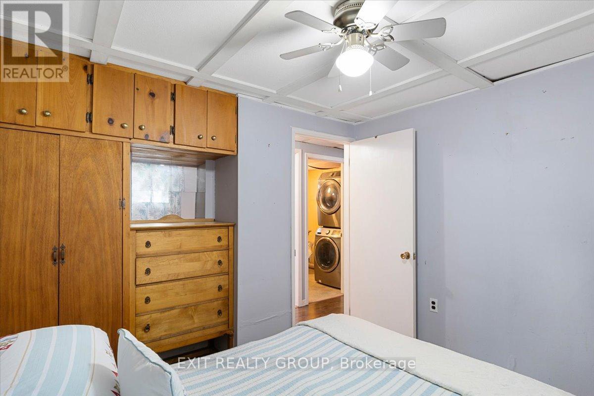 82 Outlet Road, Prince Edward County, Ontario  K0K 1P0 - Photo 18 - X12765436