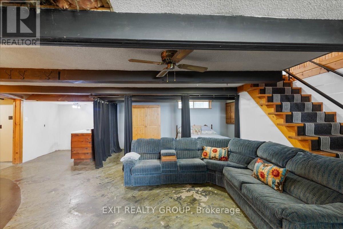 82 Outlet Road, Prince Edward County, Ontario  K0K 1P0 - Photo 20 - X12765436