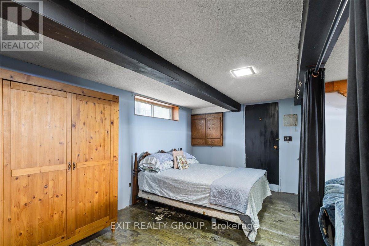 82 Outlet Road, Prince Edward County, Ontario  K0K 1P0 - Photo 22 - X12765436