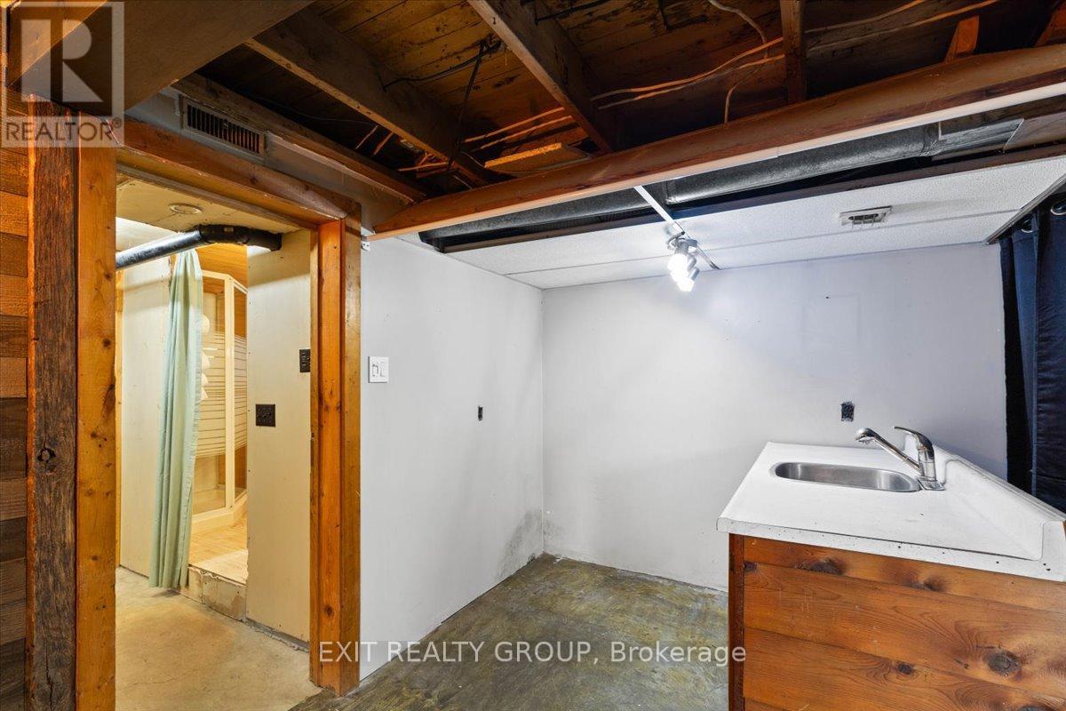 82 Outlet Road, Prince Edward County, Ontario  K0K 1P0 - Photo 23 - X12765436