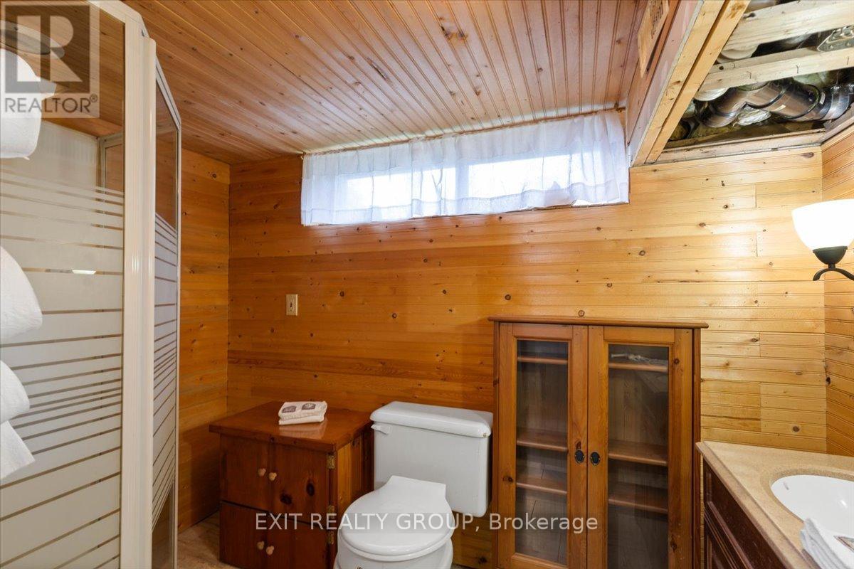 82 Outlet Road, Prince Edward County, Ontario  K0K 1P0 - Photo 24 - X12765436