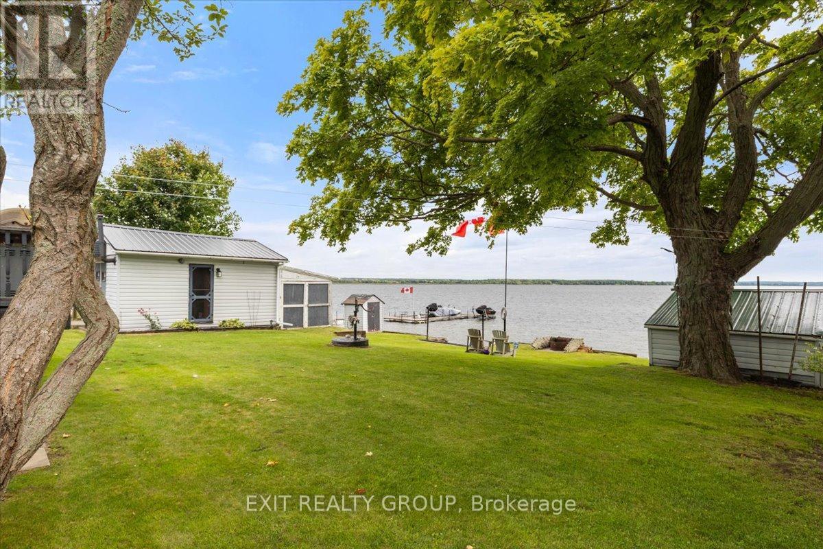 82 Outlet Road, Prince Edward County, Ontario  K0K 1P0 - Photo 36 - X12765436