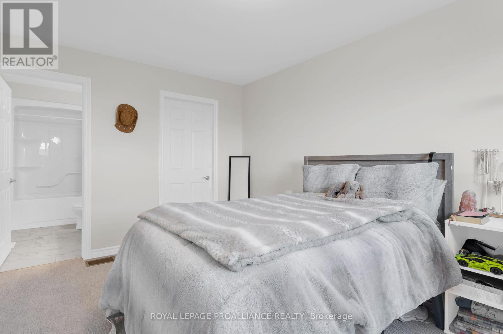 84 Athabaska Drive, Belleville, Ontario  K8N 0T2 - Photo 28 - X12766072