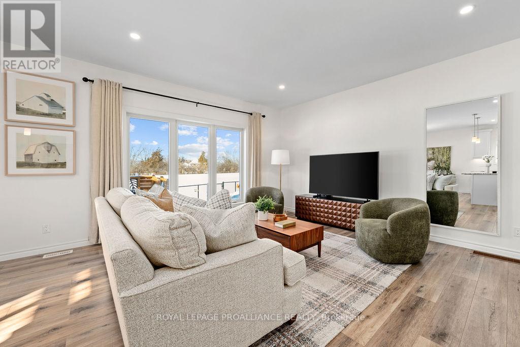 26 Redwood Drive, Belleville, Ontario  K8N 0K4 - Photo 10 - X12766712