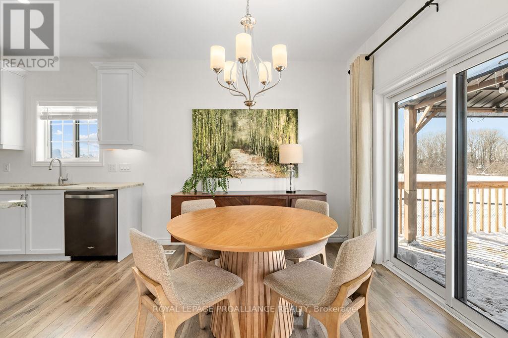 26 Redwood Drive, Belleville, Ontario  K8N 0K4 - Photo 12 - X12766712