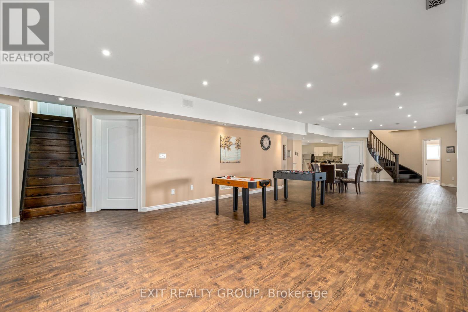 19281 Loyalist Parkway, Prince Edward County, Ontario  K0K 1T0 - Photo 23 - X12767402