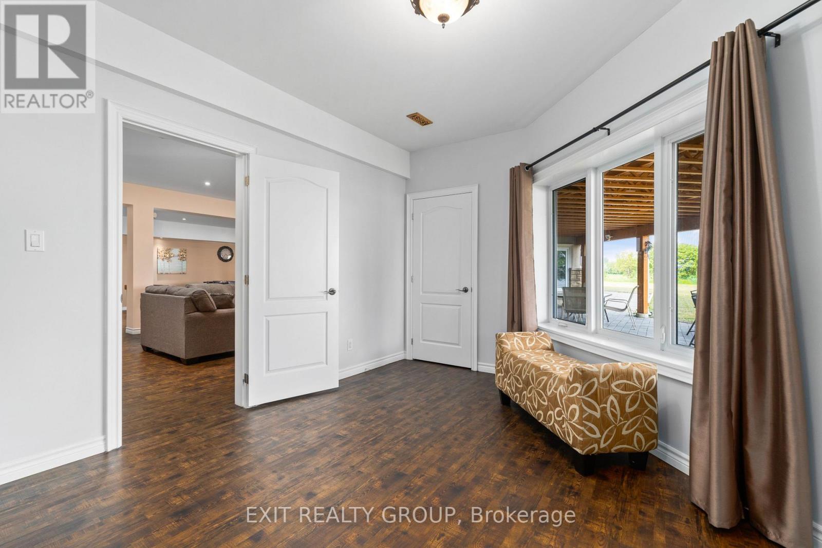 19281 Loyalist Parkway, Prince Edward County, Ontario  K0K 1T0 - Photo 29 - X12767402